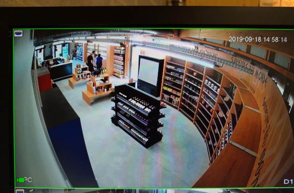 Installation d’une alarme et d’une vidéosurveillance pour un magasin épicerie à CAEN