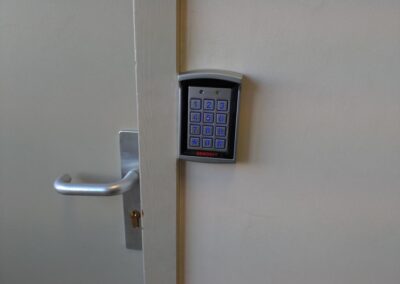 Installation d'un contrôle d'accès et de vidéosurveillance dans un lycée près de Rouen